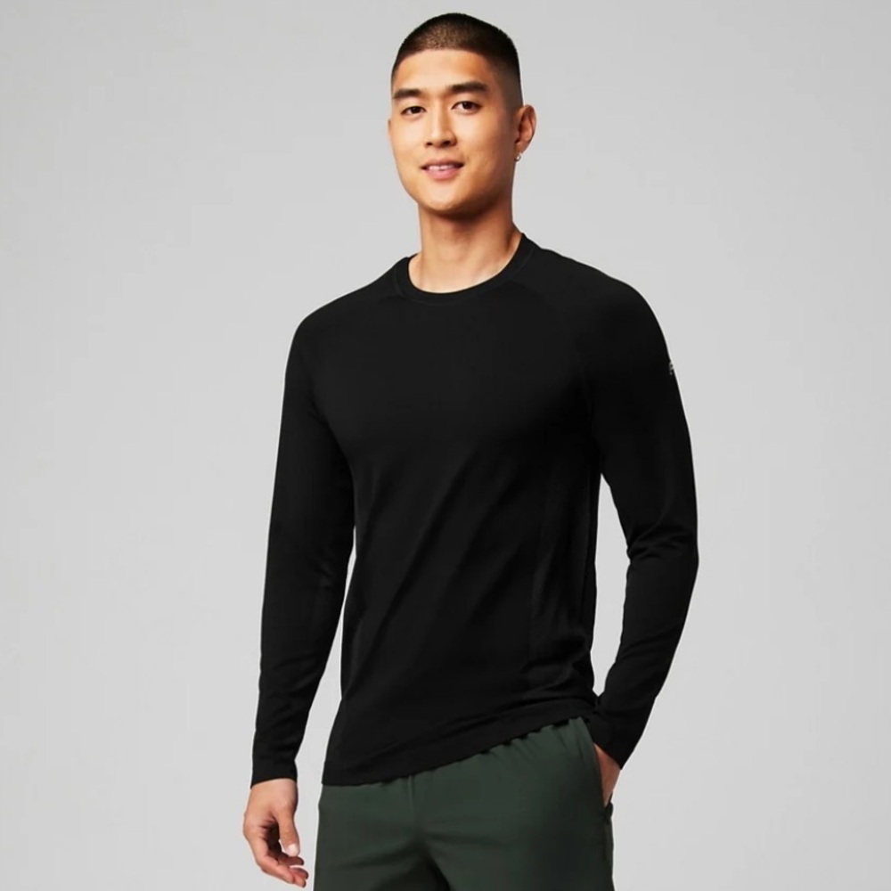 NWT FABLETICS men’s The 24-7 Long Sleeve Tee Black XS